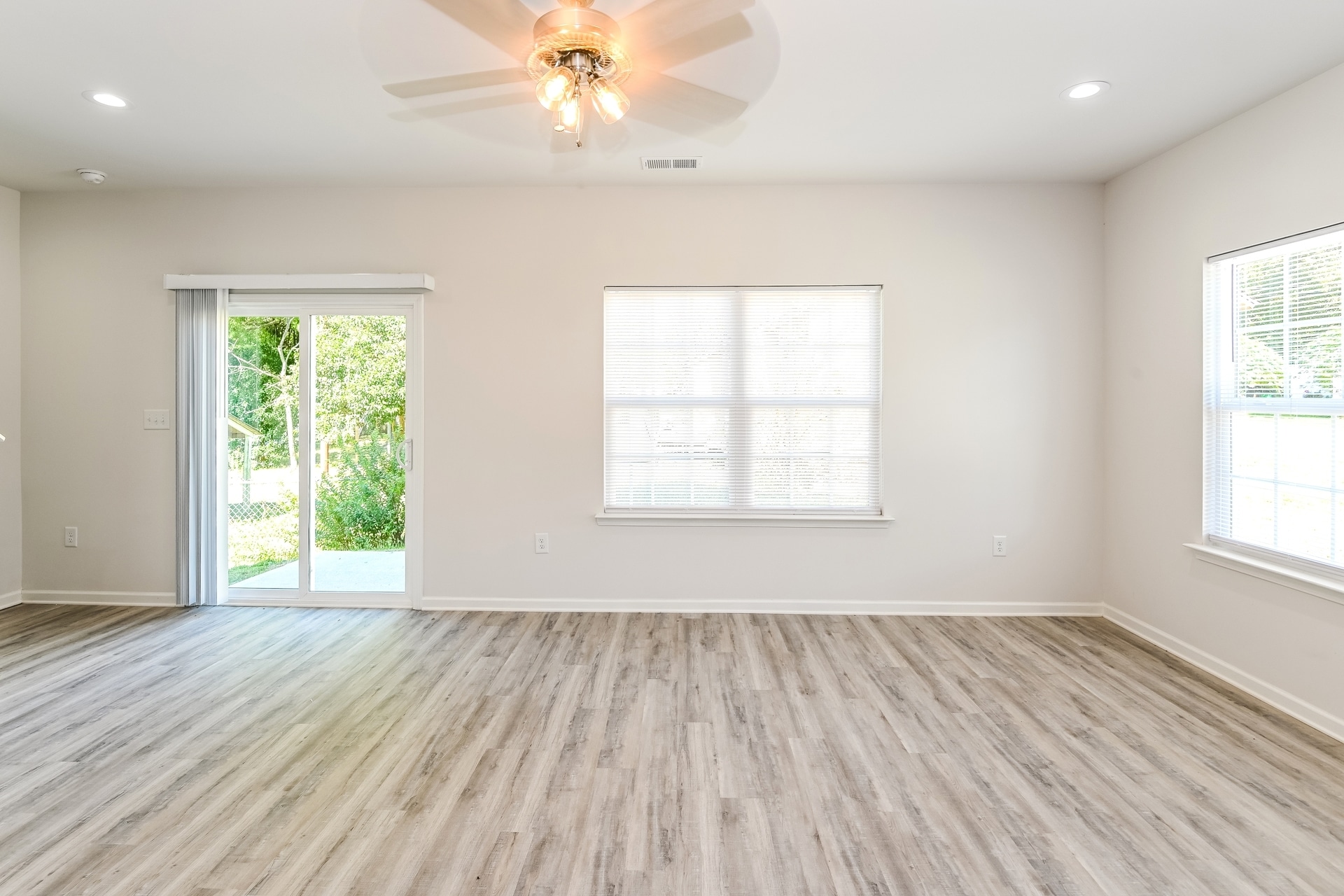 Building Photo - 7015 Plott Rd