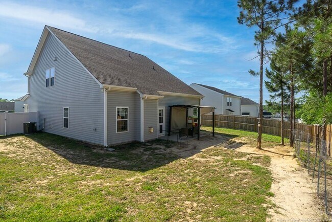 Building Photo - 92 Artillery Ln