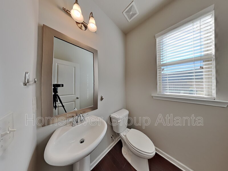 Building Photo - 1329 Brookmere Way