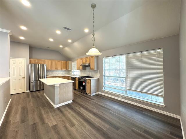 Building Photo - 3010 Bluewood Dr