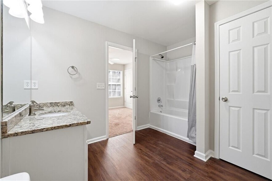 Building Photo - 1468 Box Circle