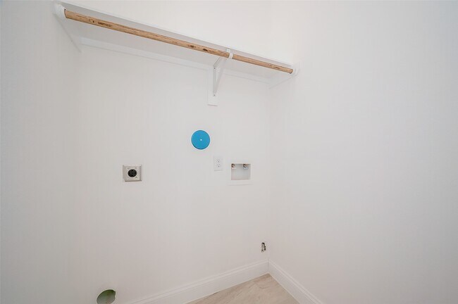 Building Photo - 8449 Jutland Rd