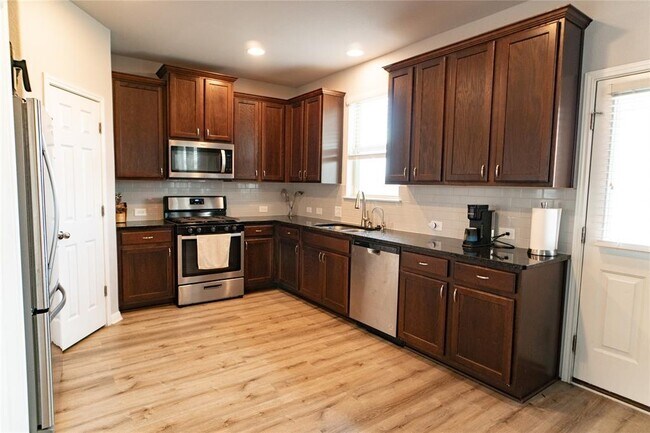 Building Photo - 160 Shearwater Ln