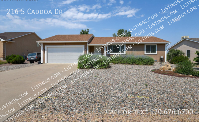 Building Photo - Bright & Updated Ranch in Pueblo West!