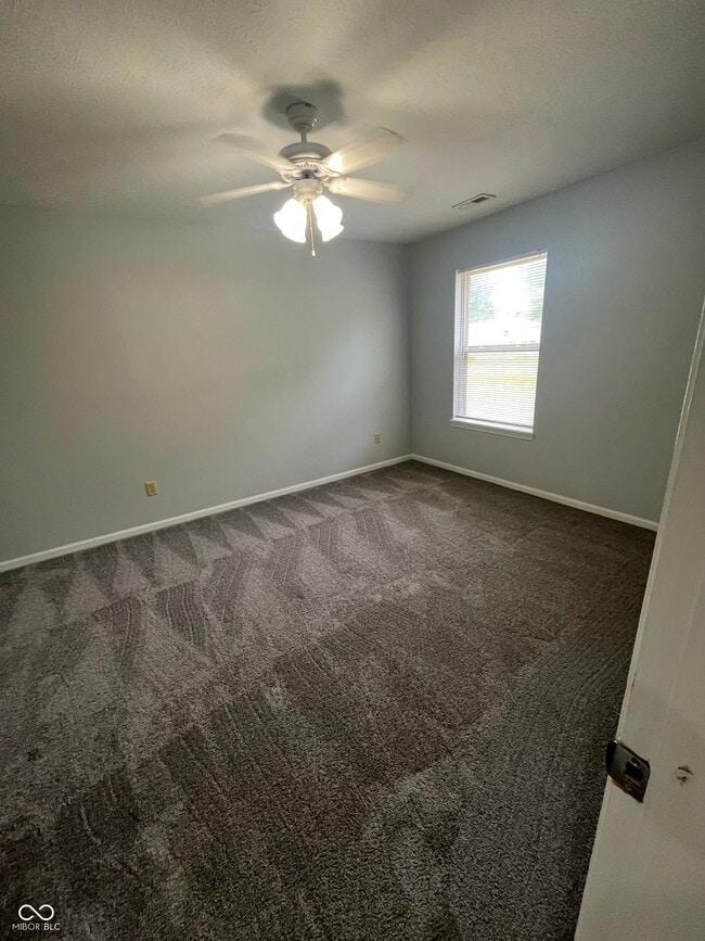Building Photo - 6165 Pinnacle Blvd