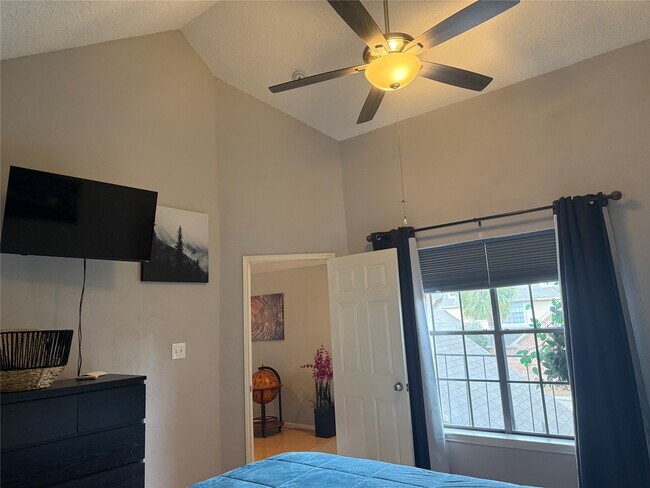 Building Photo - 2300 Old Spanish Trl