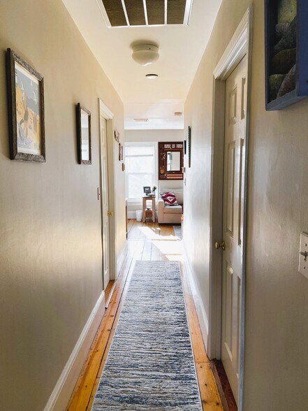 Building Photo - 74 Woodbine St