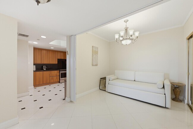 Building Photo - 9595 Collins Ave