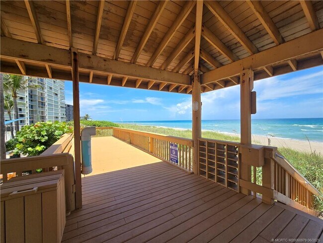 Building Photo - 10600 S Ocean Dr