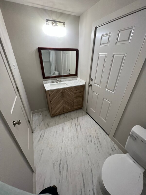 Building Photo - 1885 Staples Rd