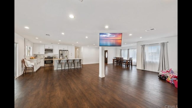 Building Photo - 1801 Lorella Ave