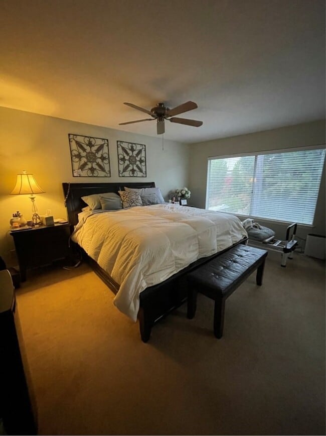 Building Photo - BEAUTIFUL 2 STORY HOME WITH HUGE MASTER BE...