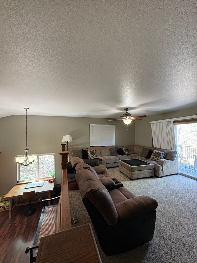 Building Photo - 3258 White Oak Ln