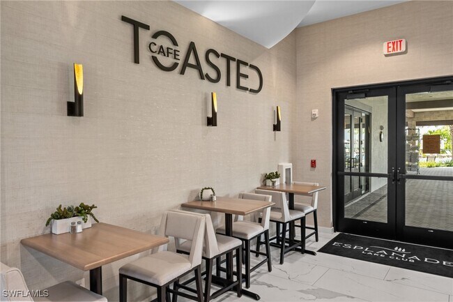 Building Photo - 11831 Venetian Lagoon Dr