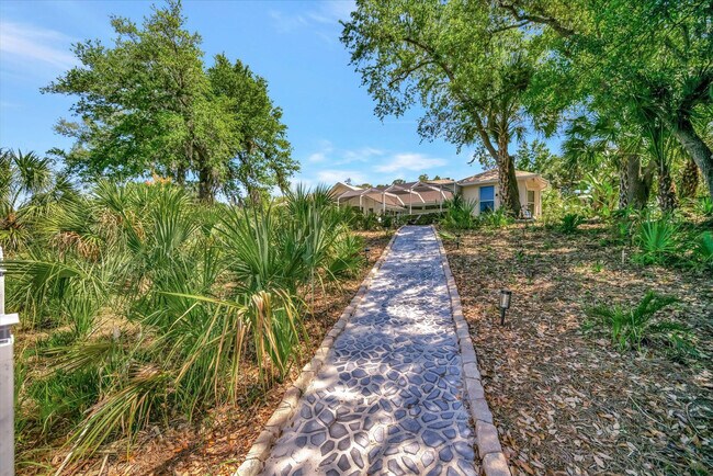 Building Photo - 19 Hoffer St