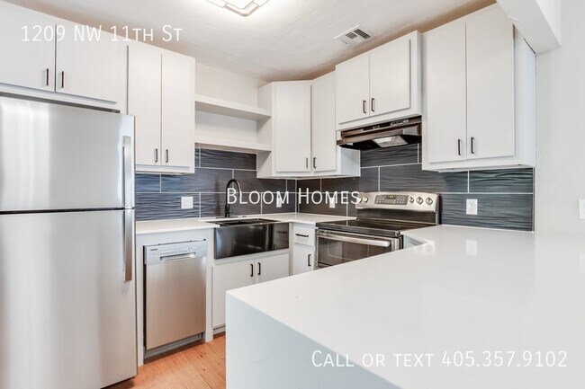 Building Photo - 1209 NW 11th St