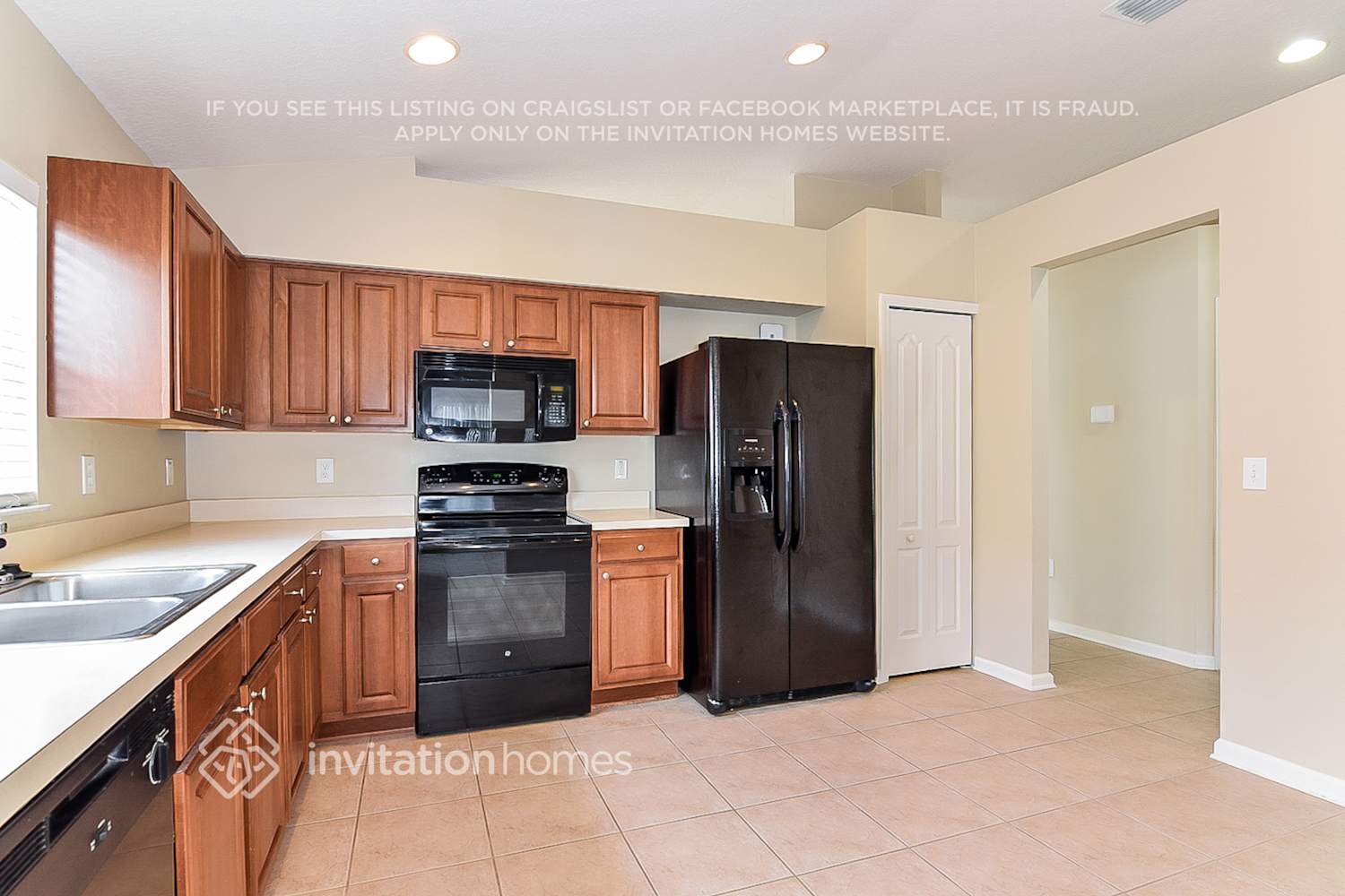 Building Photo - 7623 Outerbridge St
