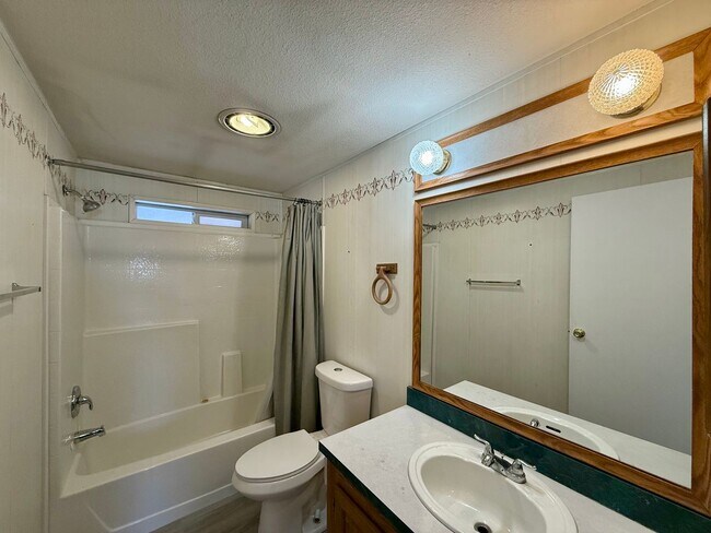 Building Photo - Beautiful mountain home now available in Kamas, UT