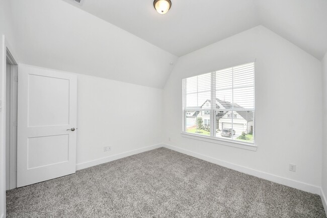 Building Photo - 25026 Midnight Willow Dr