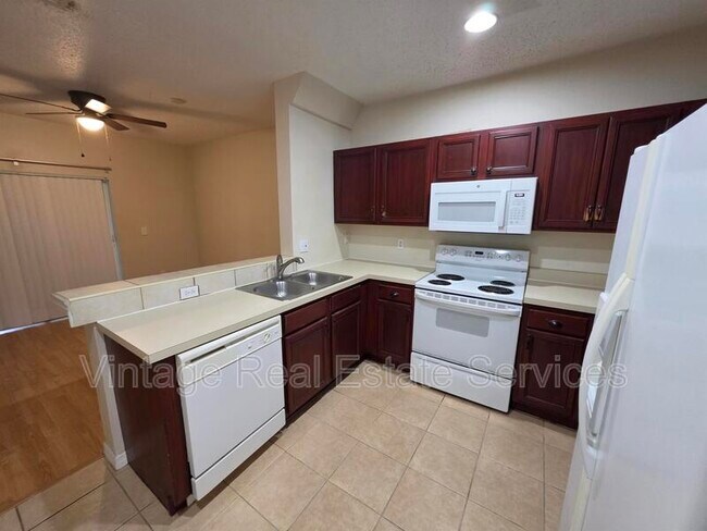 Building Photo - 6241 Osprey Lake Cir