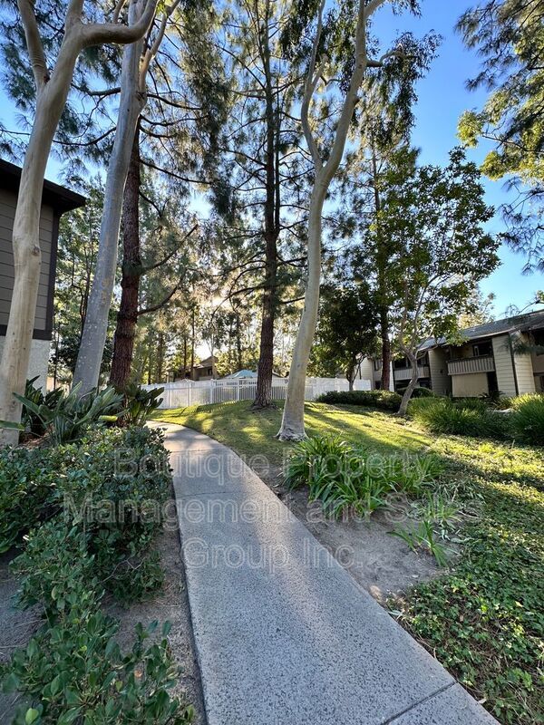 Building Photo - 20702 El Toro Rd