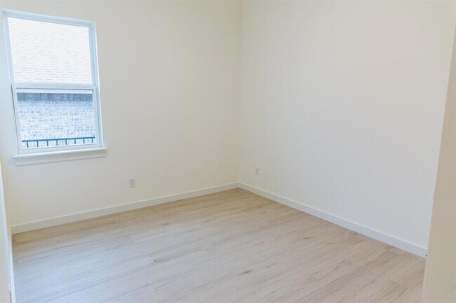 Building Photo - 509 Beechwood Way