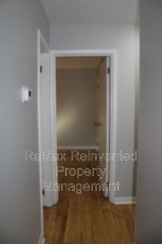 Building Photo - 3332 Hillis Rd