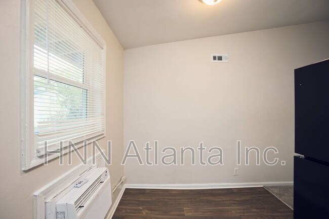 Building Photo - 2157 Lenox Rd NE