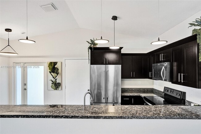 Building Photo - 60 NE 26th St