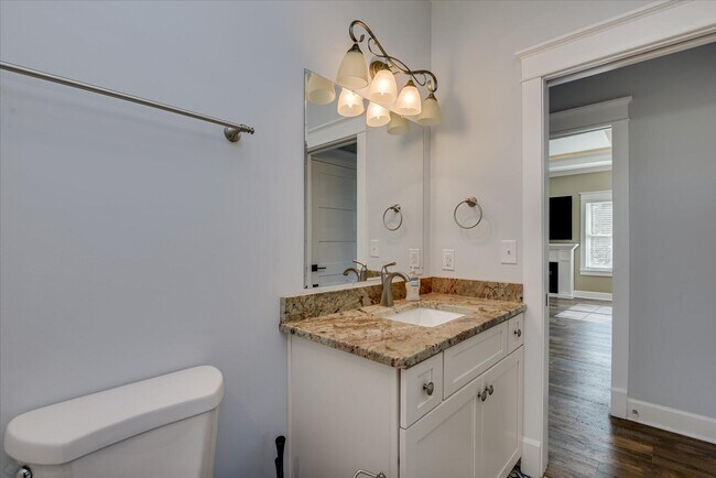 Building Photo - 400 Rish Store Rd