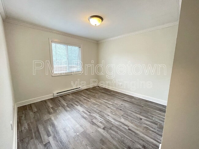 Building Photo - 8065 N Ivanhoe St