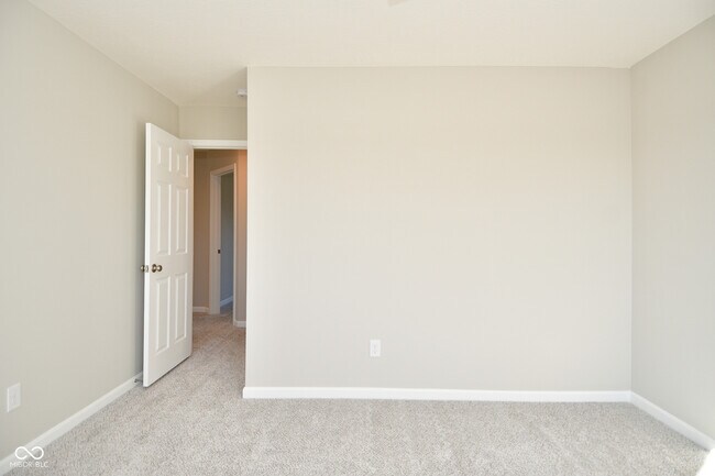 Building Photo - 9732 Evening Sky Way