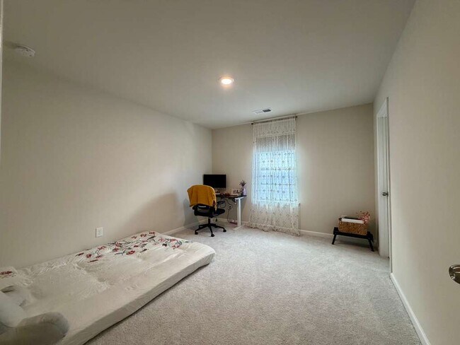 Building Photo - 15107 Nichols Hall Dr