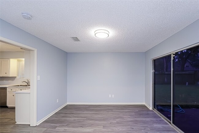 Building Photo - 2306 Wallingford Dr