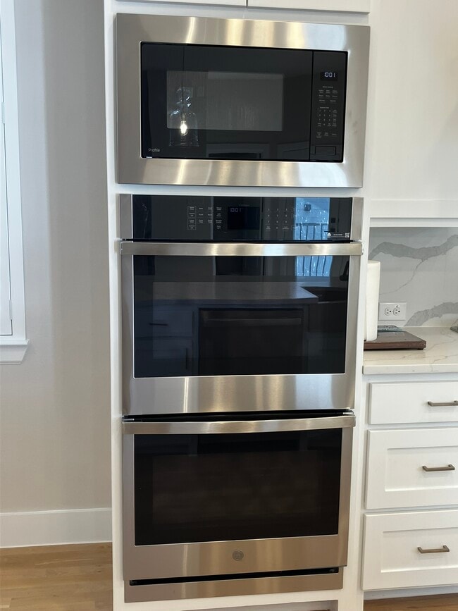 Building Photo - 1225 Marc Pl