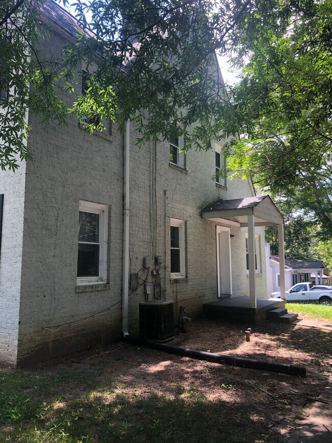 Building Photo - 701 S South St