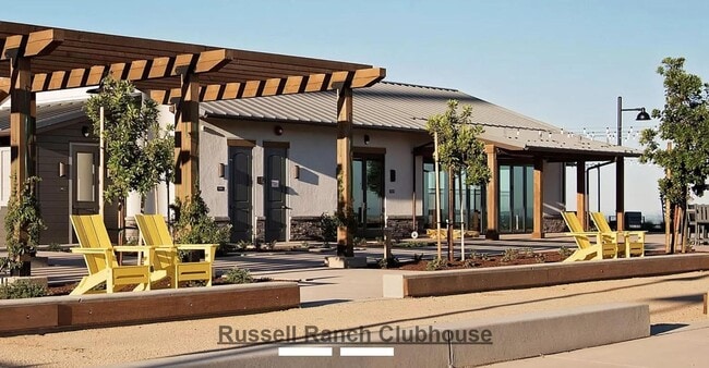 Building Photo - Newer 4bd/3ba Folsom Home with 2 Car Garage