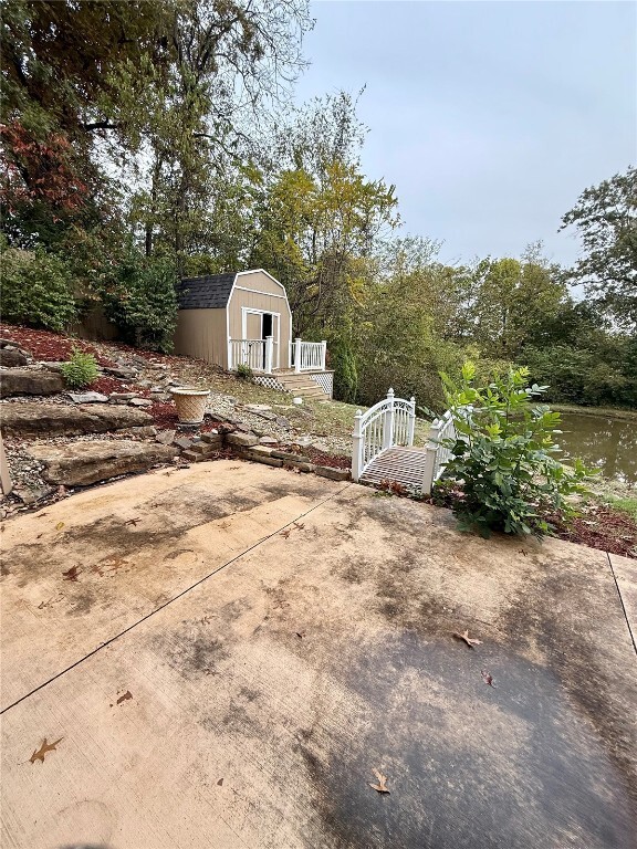 Building Photo - 205 Paul Pl