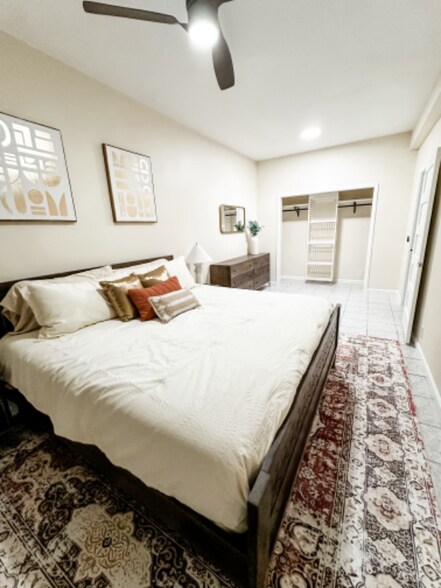 Building Photo - 73-1202-1202 Ahulani St