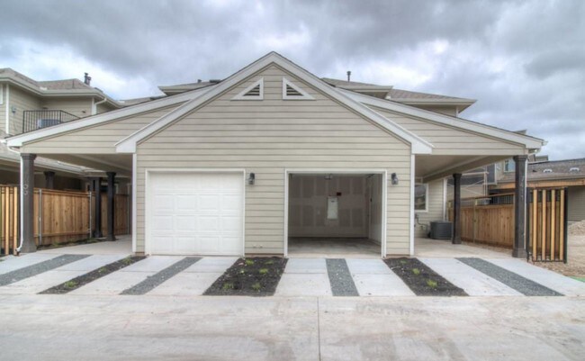 Building Photo - 7411 Pantherpaw St