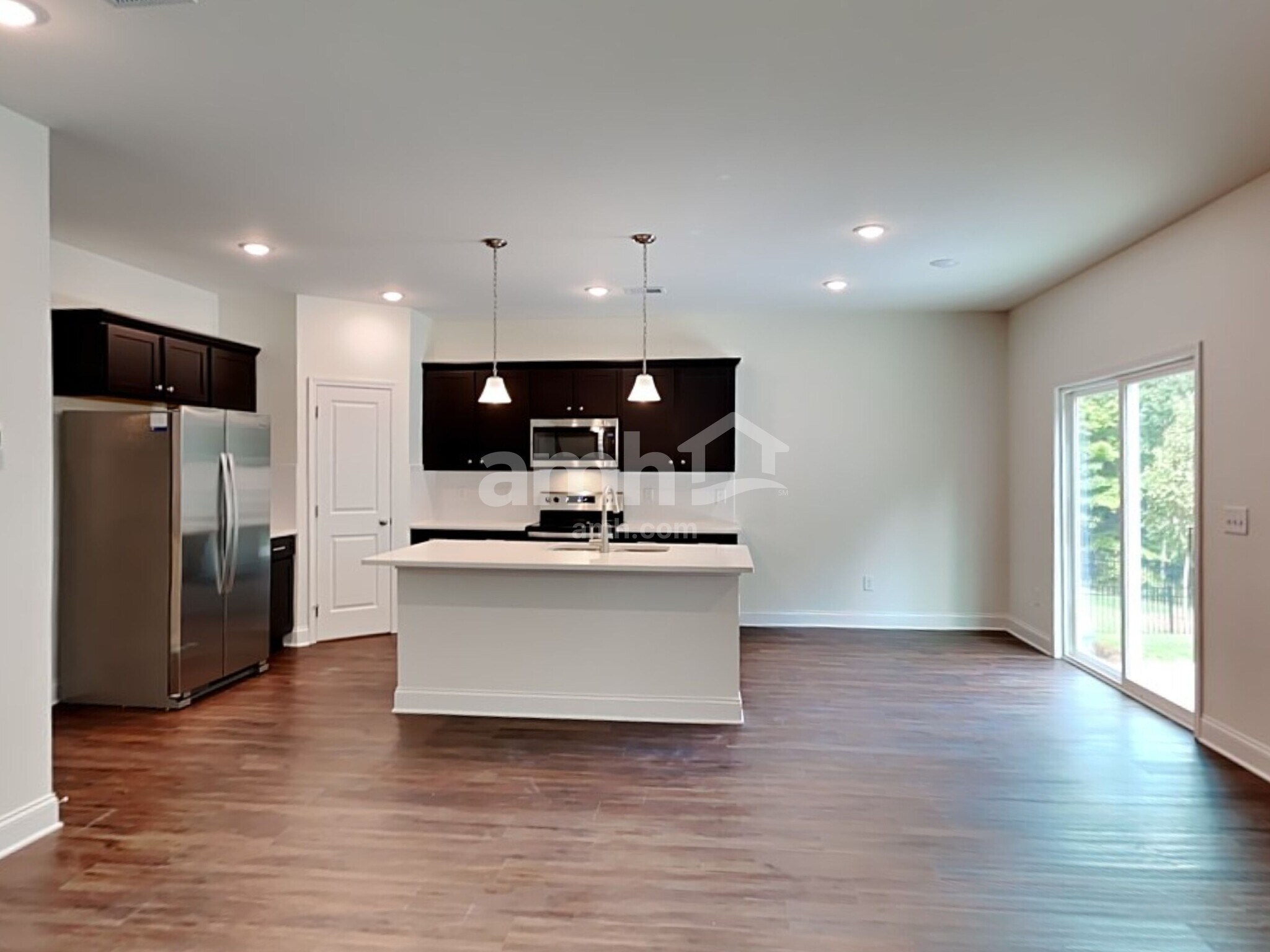 Building Photo - 180 Pecan Dr