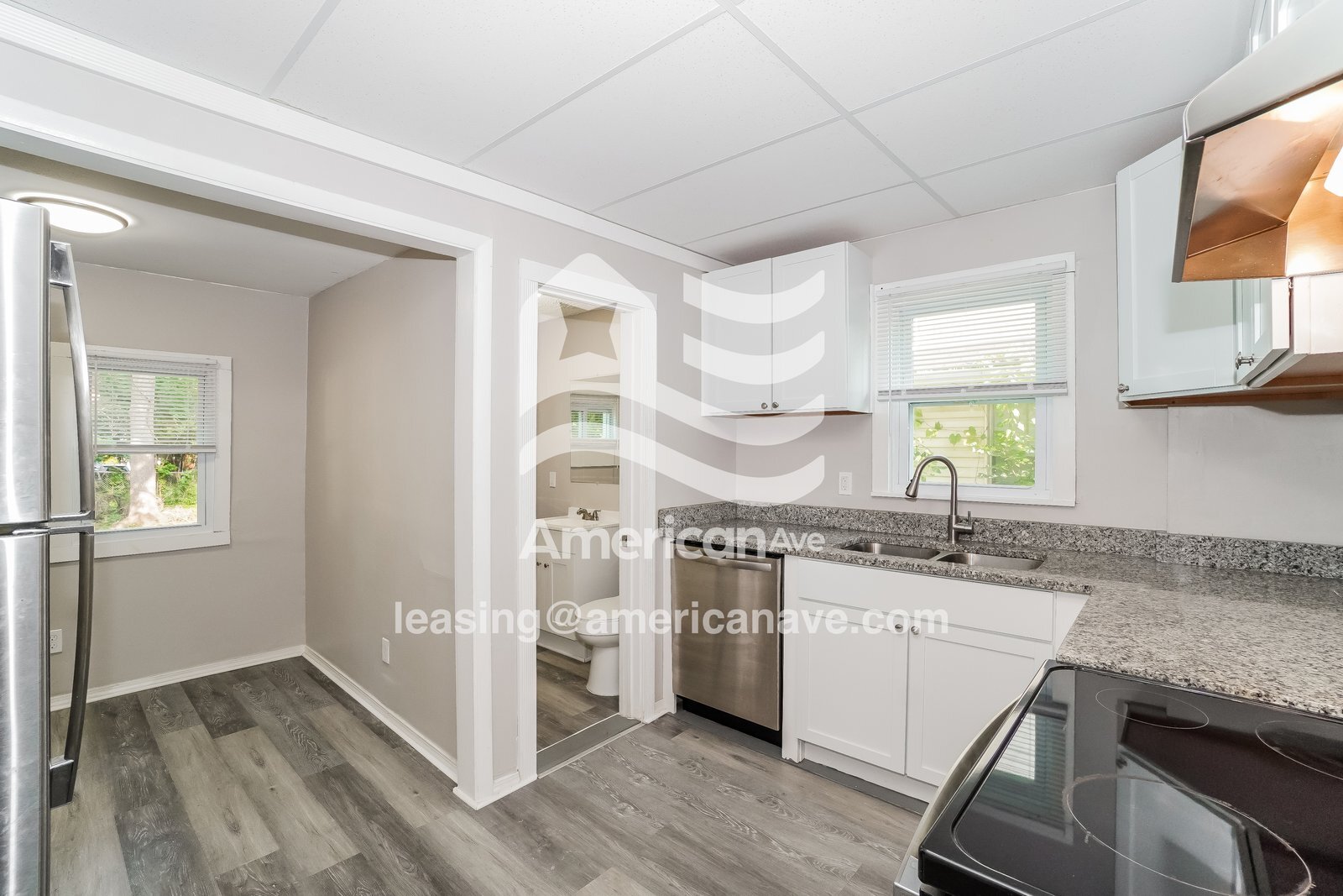 Building Photo - 384 Grace Ave