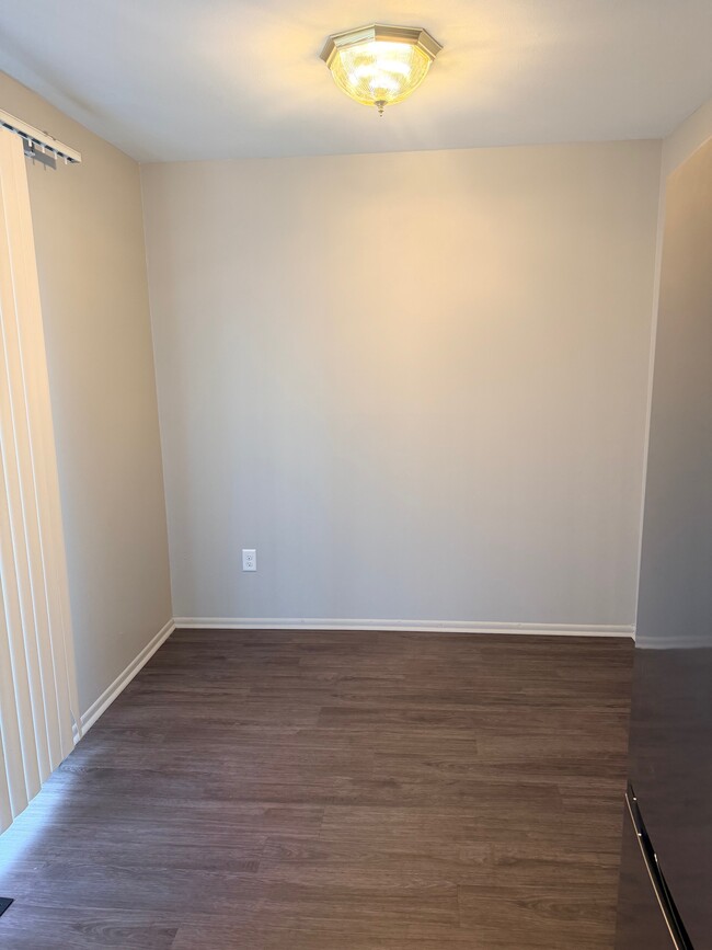 Building Photo - 2538 Red Coach Dr