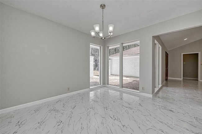 Building Photo - 26414 Maplewood Dr