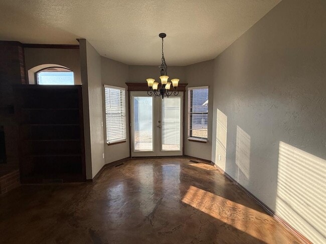 Building Photo - 18509 Chestnut Oak Dr