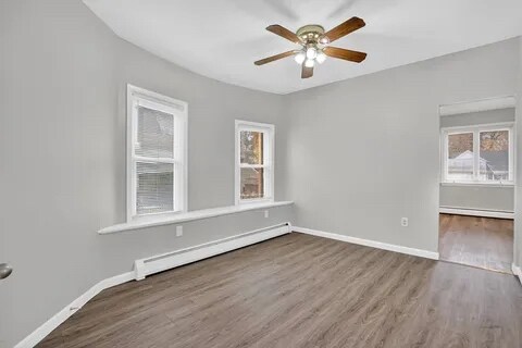 Building Photo - 528 Broadway St