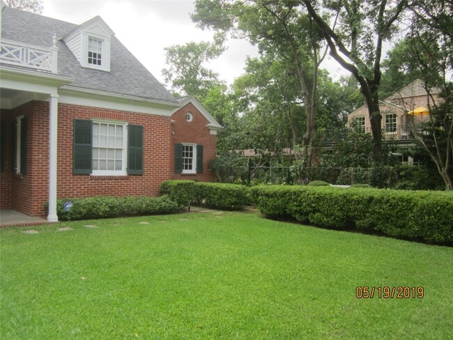 Building Photo - 5326 Mandell St