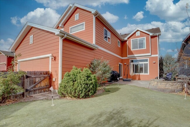 Building Photo - Stunning Longmont Home with Professional Finishes & Exceptional Privacy