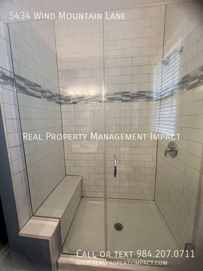 Building Photo - 5434 Wind Mountain Ln