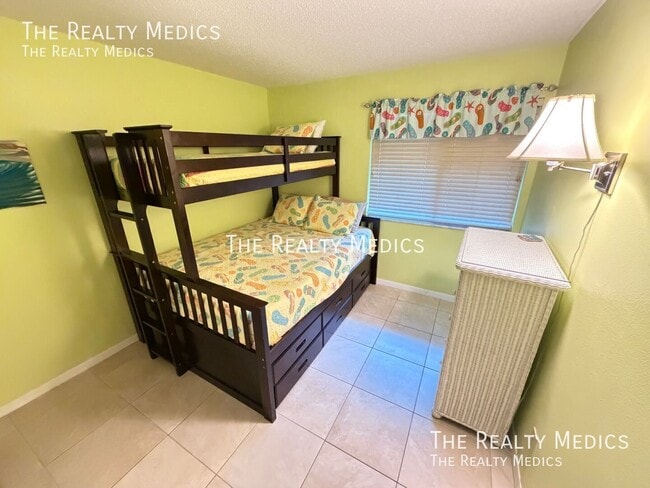 Building Photo - 2040-4401 Sea Mist Dr-